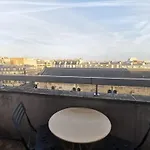 Le Charme De Montmartre A Ciel Ouvert