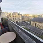 Le Charme De Montmartre A Ciel Ouvert